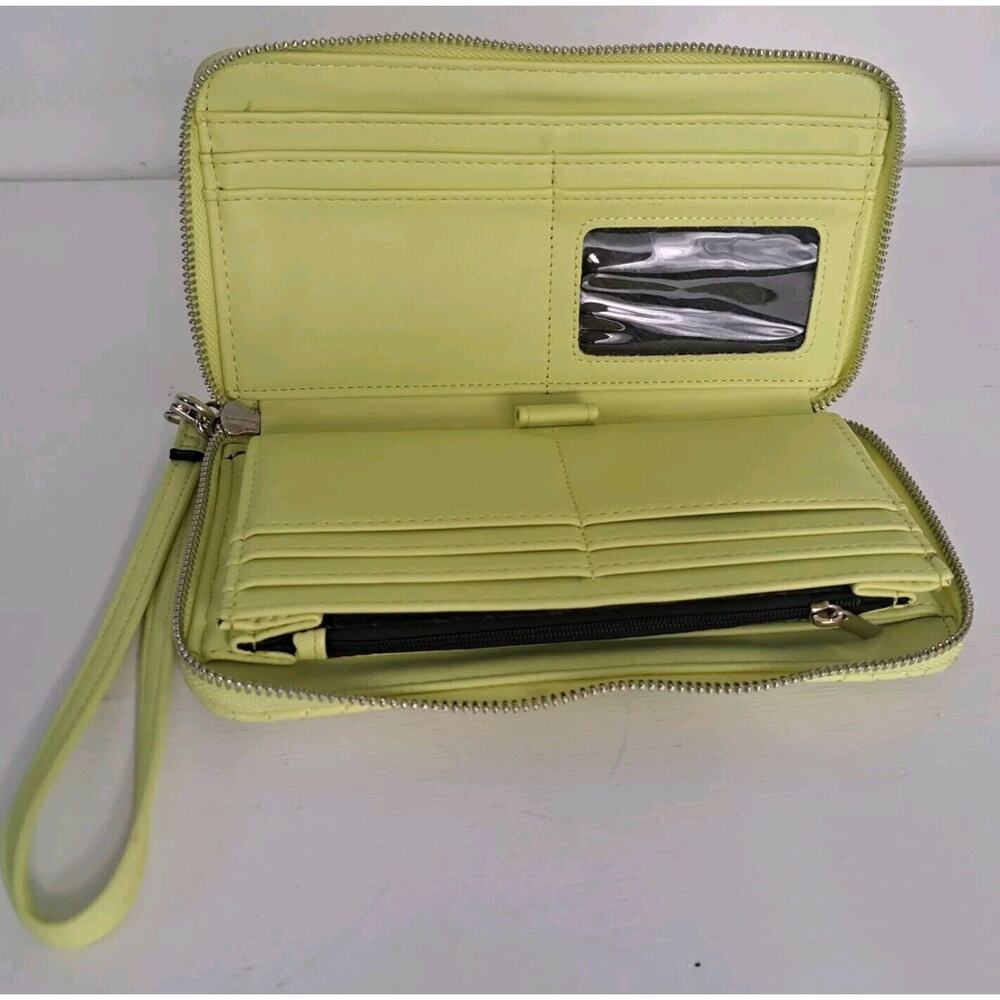 Steve Madden Zip Around Clutch Wallet Wristlet Quilted Yellow Multicompartment - Picture 6 of 9
